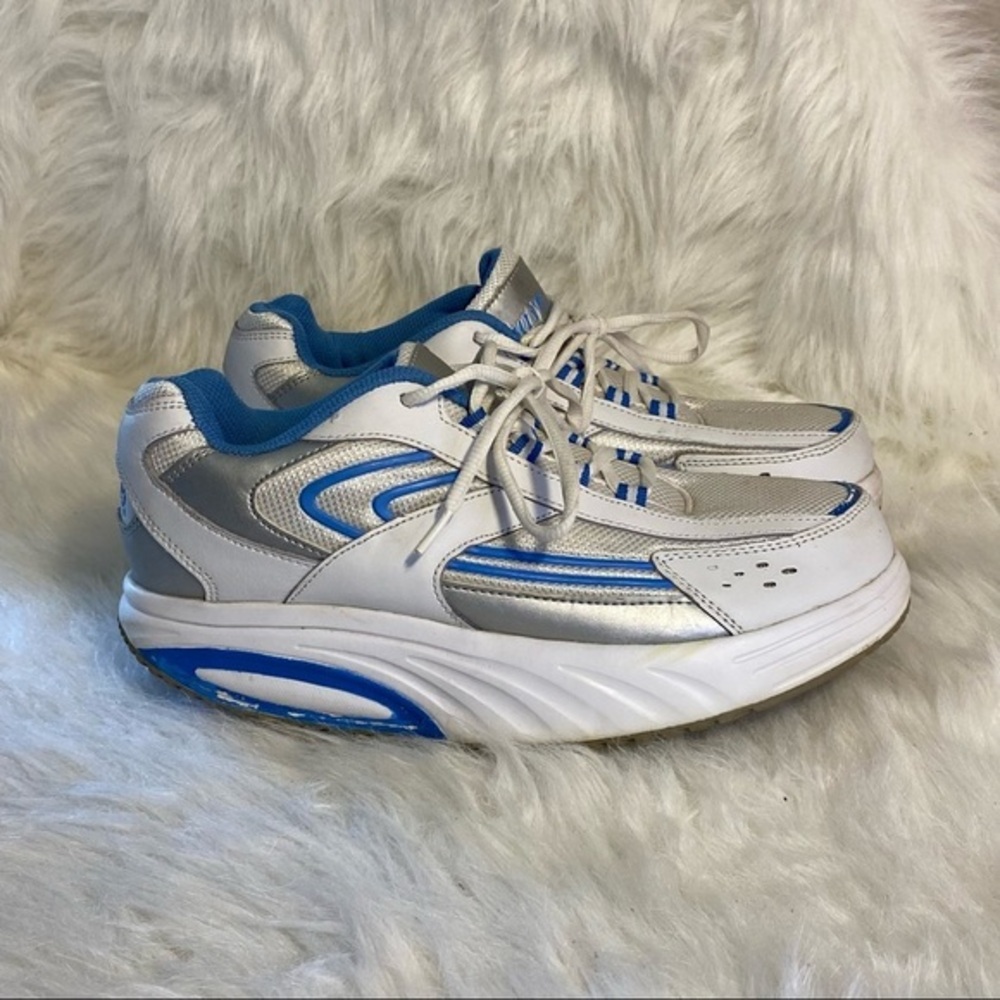 Curves For Women’s Shoes Size 8.5 Blue & White Lace‎ Up Sneakers